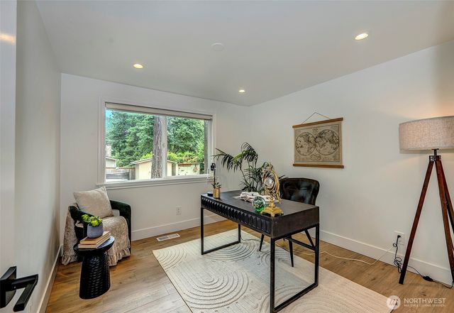 7106 139th Place NE, Redmond, WA 98052