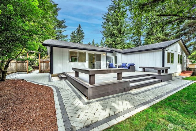 7106 139th Place NE, Redmond, WA 98052