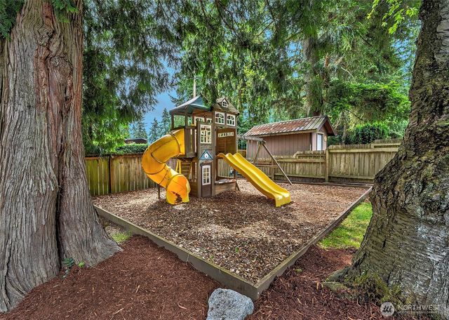 7106 139th Place NE, Redmond, WA 98052