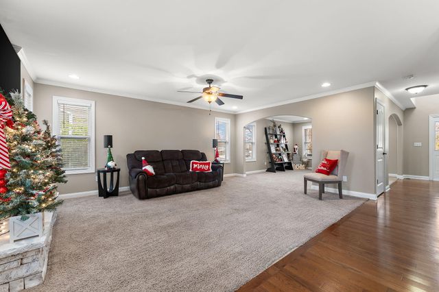 49 Steinbeck Drive, Valparaiso, IN 46383