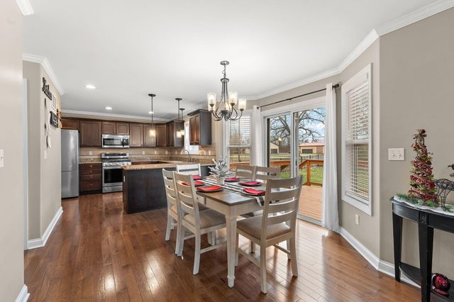 49 Steinbeck Drive, Valparaiso, IN 46383