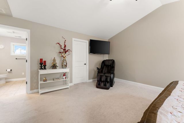 49 Steinbeck Drive, Valparaiso, IN 46383