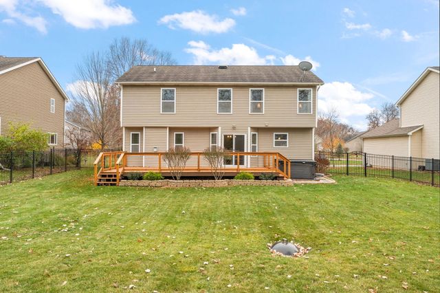 49 Steinbeck Drive, Valparaiso, IN 46383