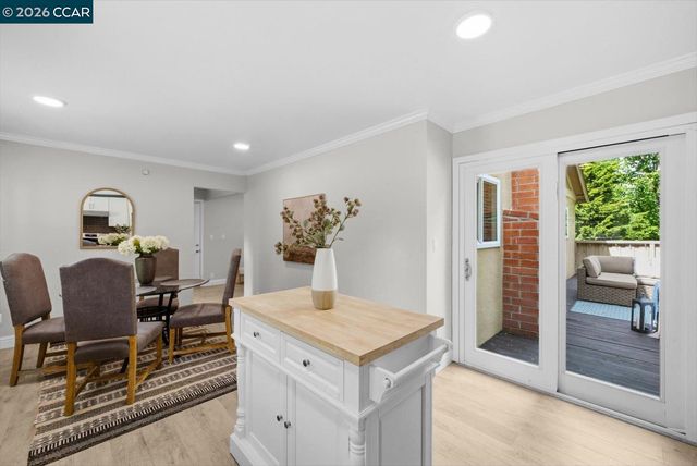 599 Mt Dell Dr, Clayton, CA 94517