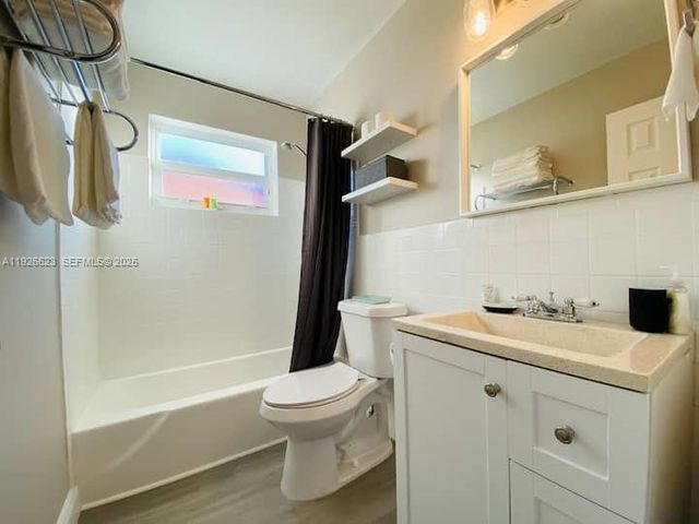 1773 SW 28th Way, Fort Lauderdale, FL 33312