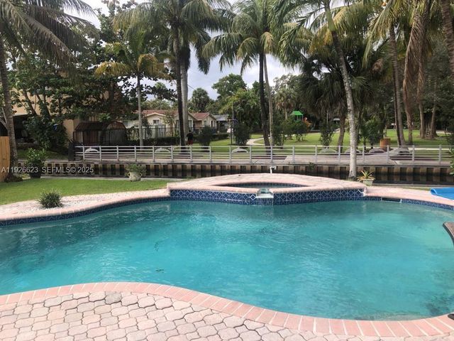 1773 SW 28th Way, Fort Lauderdale, FL 33312