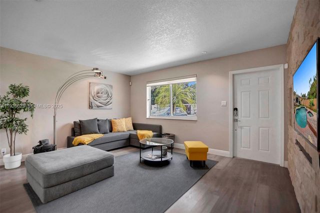 1773 SW 28th Way, Fort Lauderdale, FL 33312