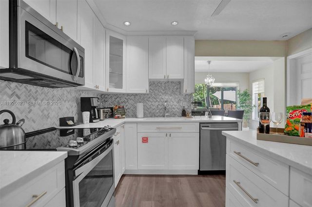 1773 SW 28th Way, Fort Lauderdale, FL 33312