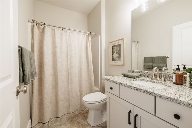 6176 FourMile Creek Circle, Ontario, NY 14519