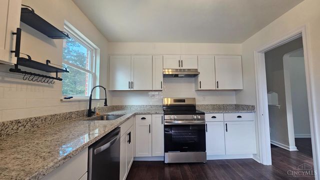 6925 Pin Oak Drive, North College Hill, OH 45239