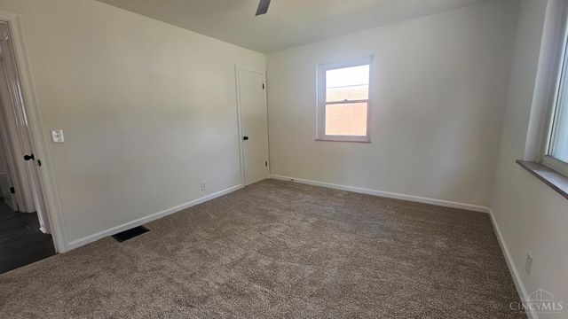 6925 Pin Oak Drive, North College Hill, OH 45239