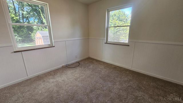 6925 Pin Oak Drive, North College Hill, OH 45239