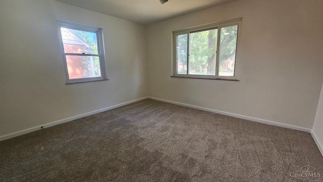 6925 Pin Oak Drive, North College Hill, OH 45239
