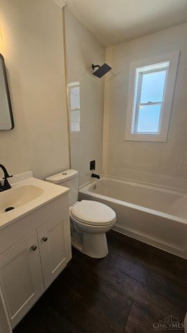 6925 Pin Oak Drive, North College Hill, OH 45239