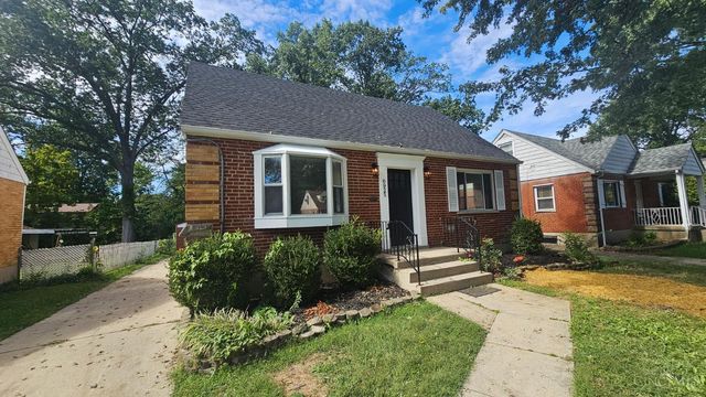 6925 Pin Oak Drive, North College Hill, OH 45239