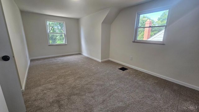 6925 Pin Oak Drive, North College Hill, OH 45239