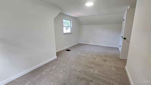 6925 Pin Oak Drive, North College Hill, OH 45239
