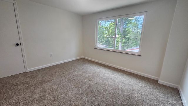 6925 Pin Oak Drive, North College Hill, OH 45239