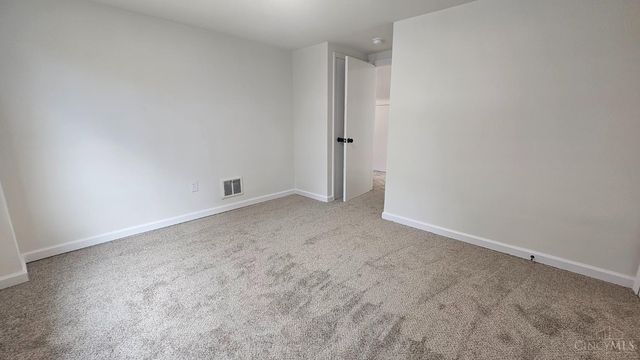 6925 Pin Oak Drive, North College Hill, OH 45239