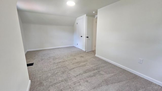 6925 Pin Oak Drive, North College Hill, OH 45239