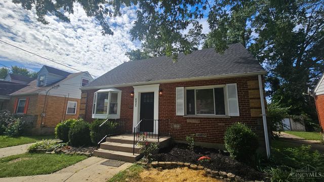 6925 Pin Oak Drive, North College Hill, OH 45239