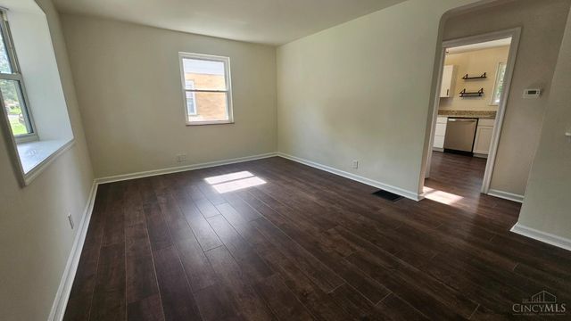 6925 Pin Oak Drive, North College Hill, OH 45239