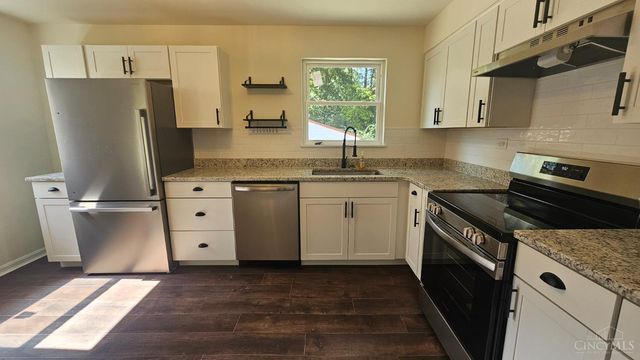 6925 Pin Oak Drive, North College Hill, OH 45239