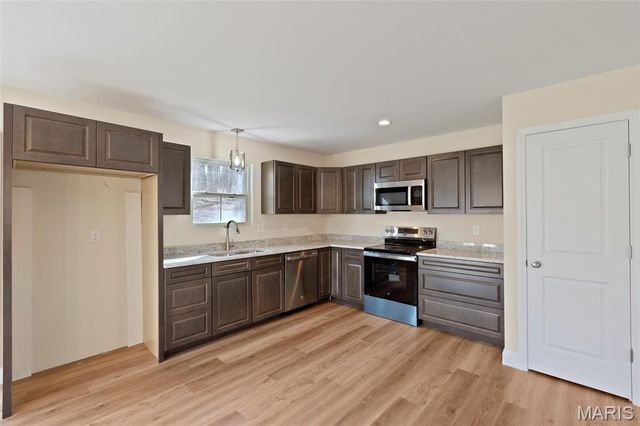 6650 Shenandoah Drive, Dittmer, MO 63023