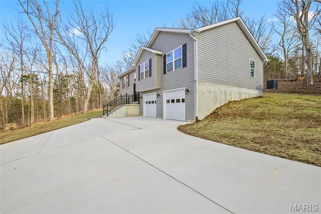 6650 Shenandoah Drive, Dittmer, MO 63023