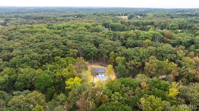 6650 Shenandoah Drive, Dittmer, MO 63023