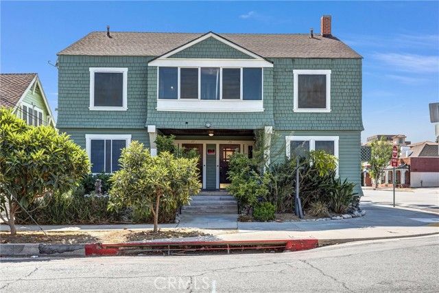 73 S Michigan Avenue, Pasadena, CA 91106