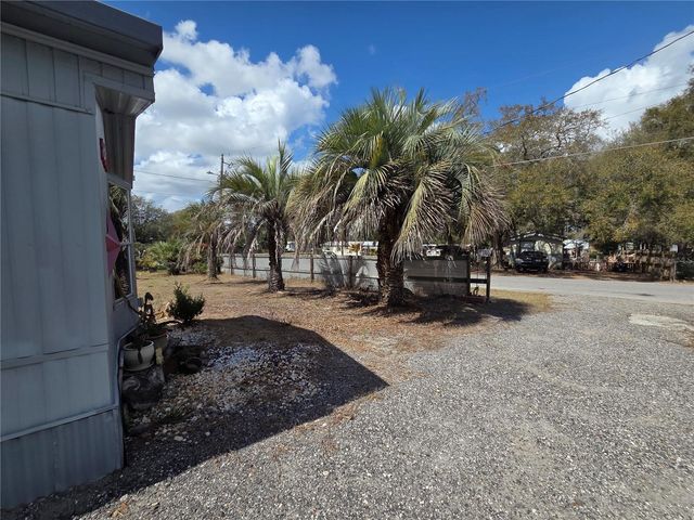 8956 SE 143RD LANE, Summerfield, FL 34491