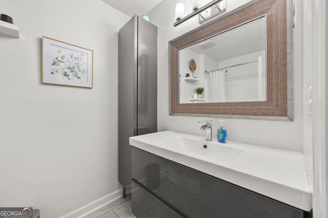 1328 Weatherstone Way NE, Atlanta, GA 30324