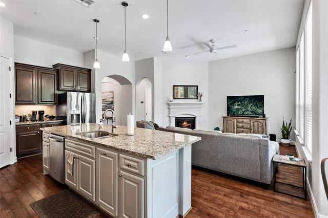 106 Maxwell WAY 33, Austin, TX 78738