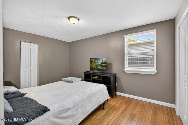 1860 EMBASSY Drive, Jacksonville, FL 32207