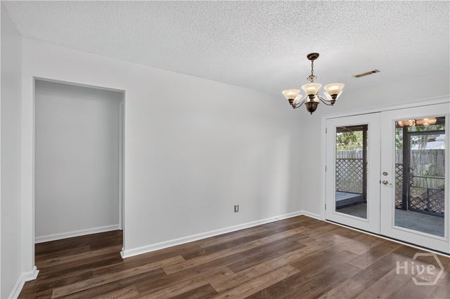 1390 Forest Lake Drive, Hinesville, GA 31313