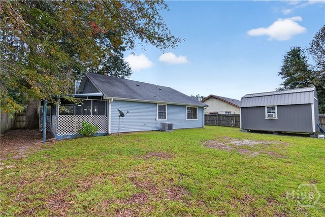 1390 Forest Lake Drive, Hinesville, GA 31313