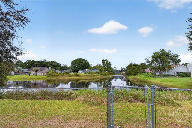 1390 Forest Lake Drive, Hinesville, GA 31313