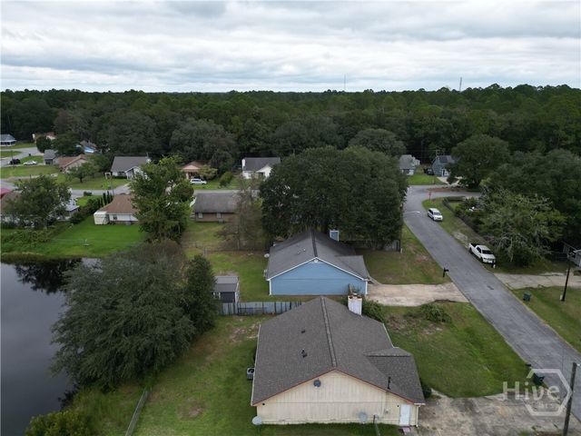 1390 Forest Lake Drive, Hinesville, GA 31313