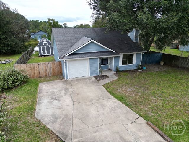 1390 Forest Lake Drive, Hinesville, GA 31313