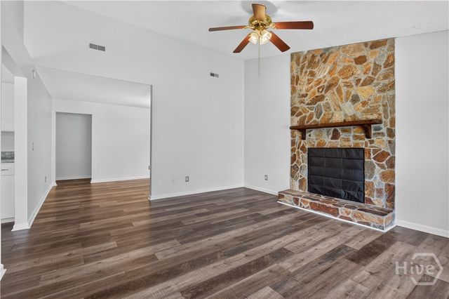 1390 Forest Lake Drive, Hinesville, GA 31313