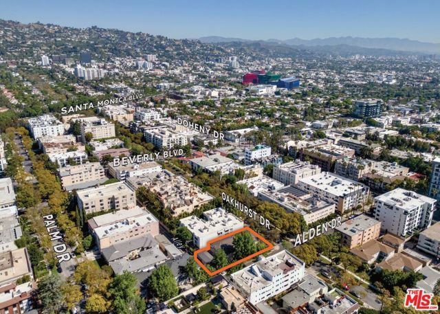 401 N Oakhurst Drive, Beverly Hills, CA 90210