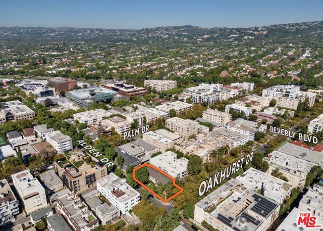 401 N Oakhurst Drive, Beverly Hills, CA 90210