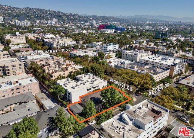 401 N Oakhurst Drive, Beverly Hills, CA 90210
