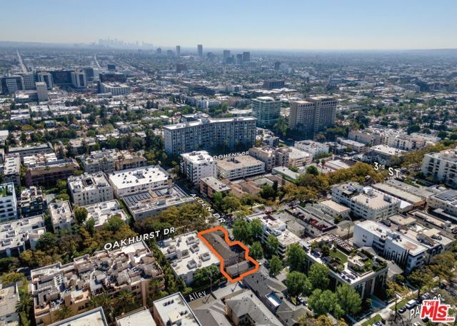 401 N Oakhurst Drive, Beverly Hills, CA 90210