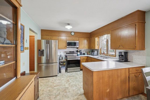 909 Mulberry Street, Lake Mills, WI 53551