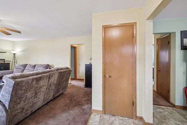 909 Mulberry Street, Lake Mills, WI 53551