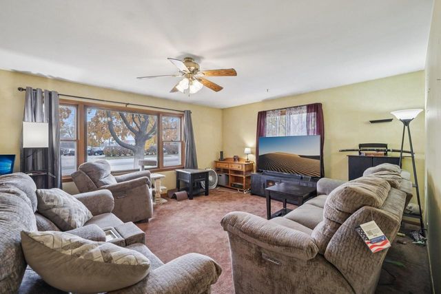 909 Mulberry Street, Lake Mills, WI 53551