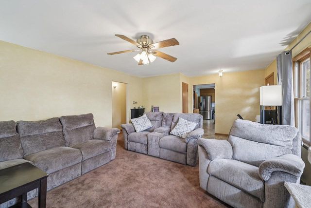 909 Mulberry Street, Lake Mills, WI 53551