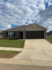 2995 W Azurite Street, Fayetteville, AR 72704